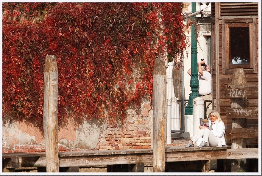 Clicca per scorrere le foto originali ingrandite